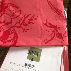 GARNET HILL floral coral pillowcases/NEW (2)